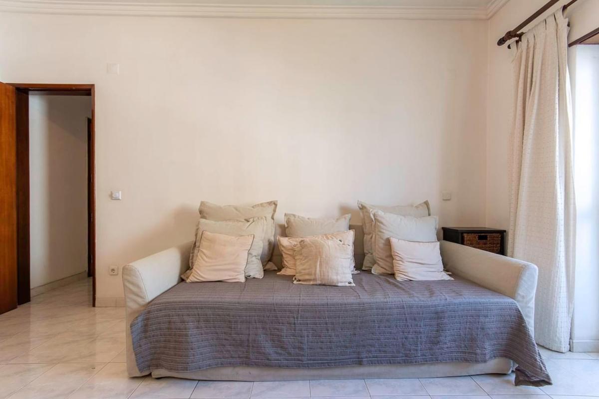 Cozy Peaceful Apartment In Almada By Innkeeper Esterno foto
