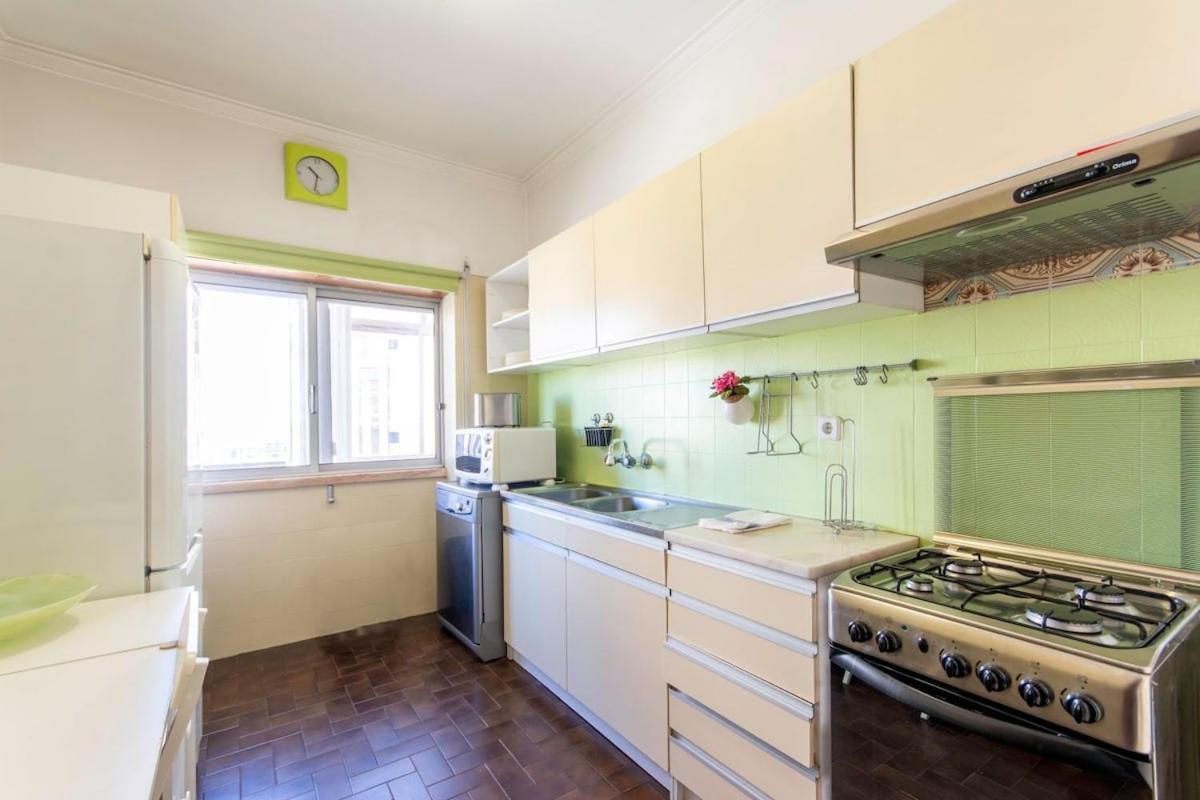 Cozy Peaceful Apartment In Almada By Innkeeper Esterno foto