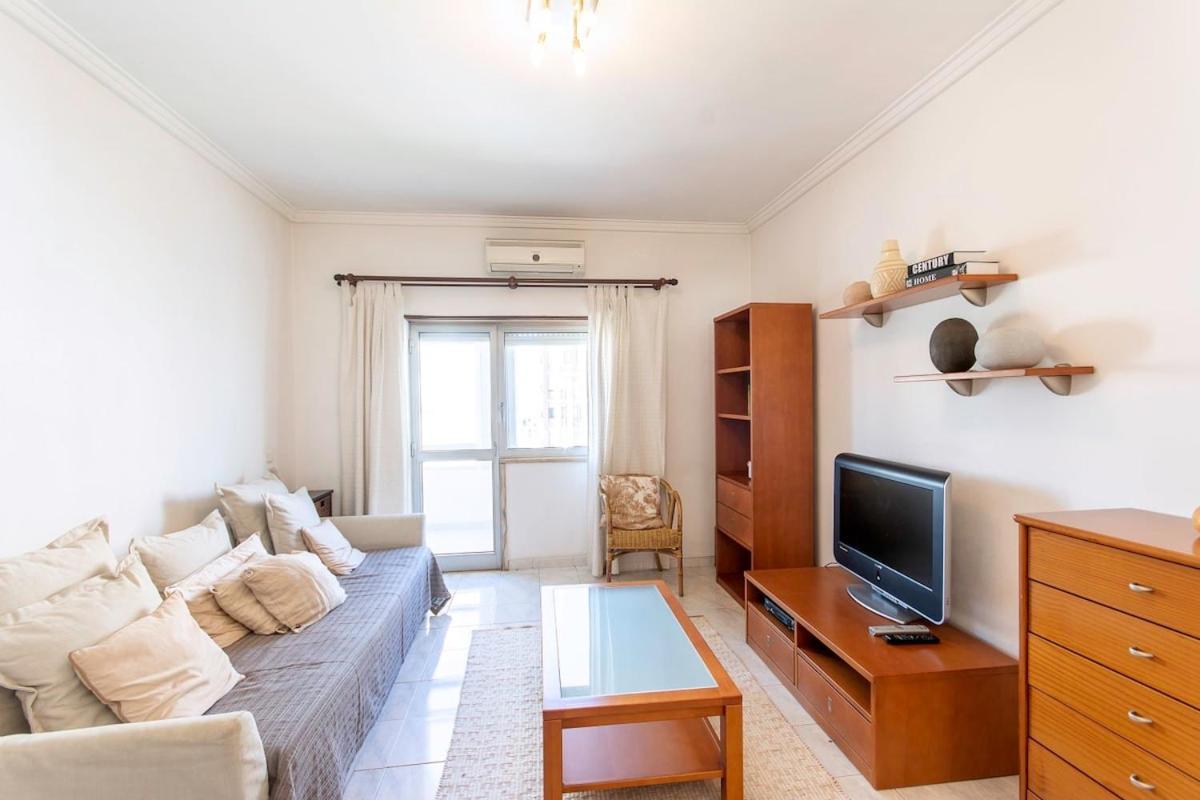 Cozy Peaceful Apartment In Almada By Innkeeper Esterno foto